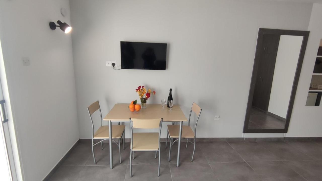 Nissi Avenue Studio Ayia Napa Bagian luar foto