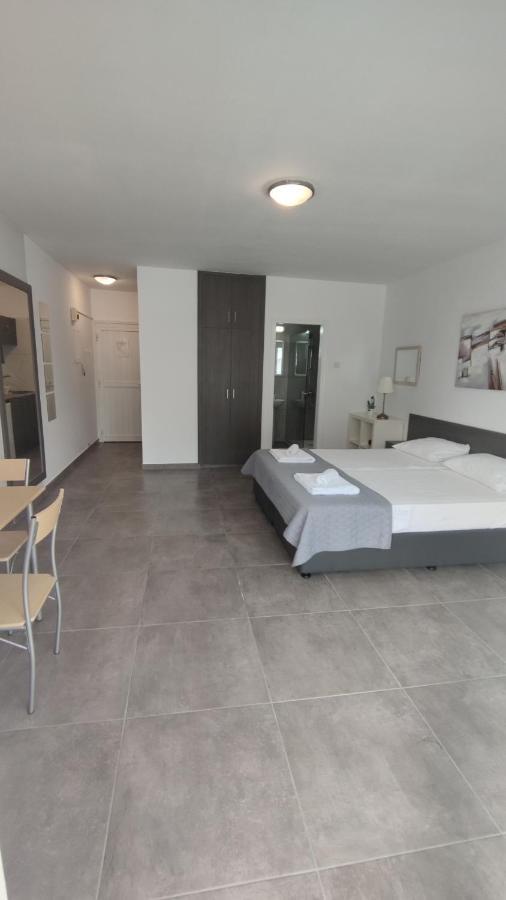 Nissi Avenue Studio Ayia Napa Bagian luar foto