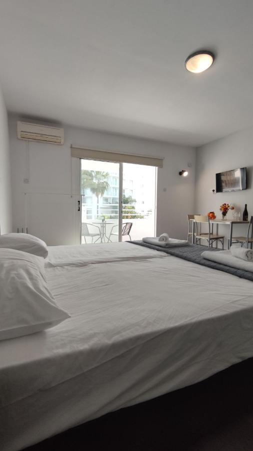 Nissi Avenue Studio Ayia Napa Bagian luar foto