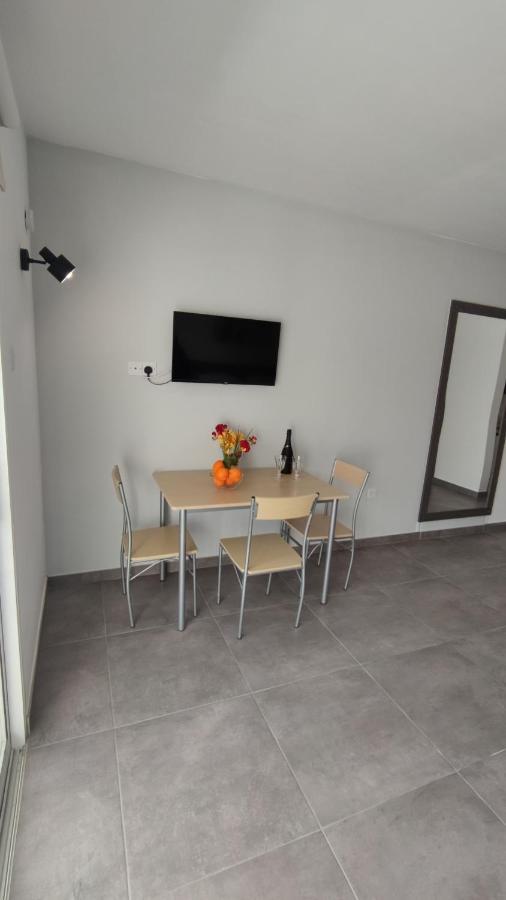 Nissi Avenue Studio Ayia Napa Bagian luar foto
